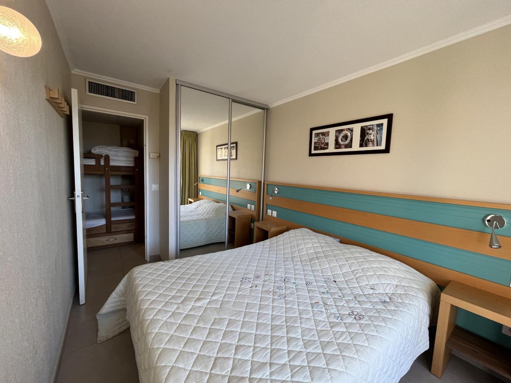 Apartment Cap Hermes, T2-3, 40m2, 4-5p, ,grande Terrasse Vu *