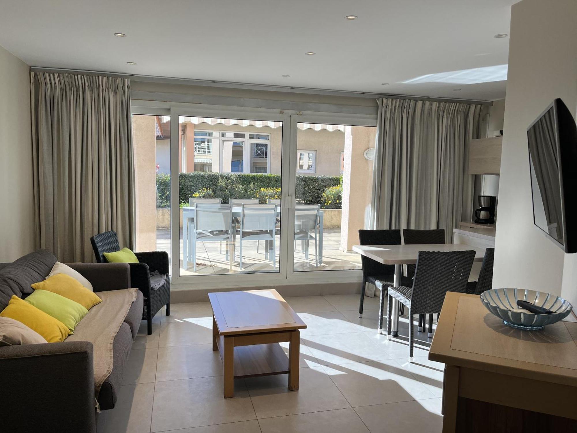 Cap Hermes, T2-3, 40m2, 4-5p, ,grande Terrasse Vu Fréjus