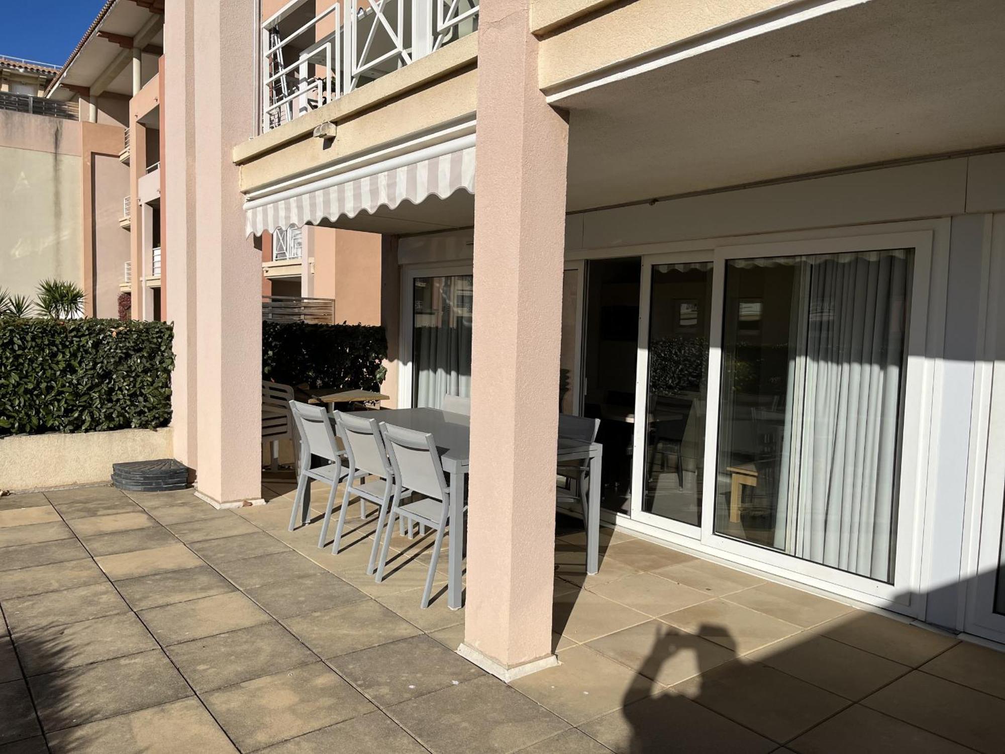 Cap Hermes, T2-3, 40m2, 4-5p, ,grande Terrasse Vu Appartement *