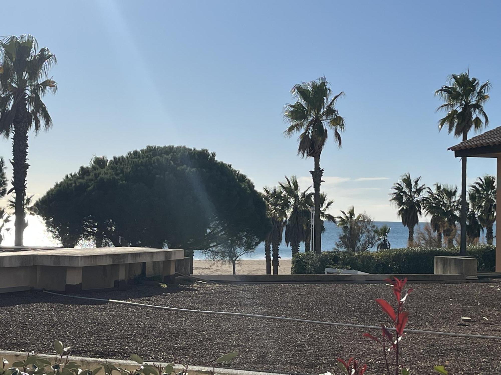 Cap Hermes, T2-3, 40m2, 4-5p, ,grande Terrasse Vu Appartement *